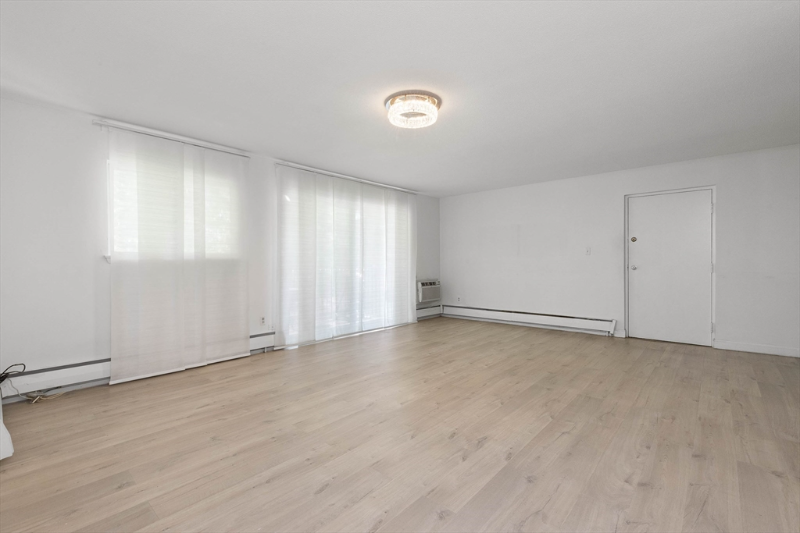 11 Crescent Dr #10 - Photo 5 of 20