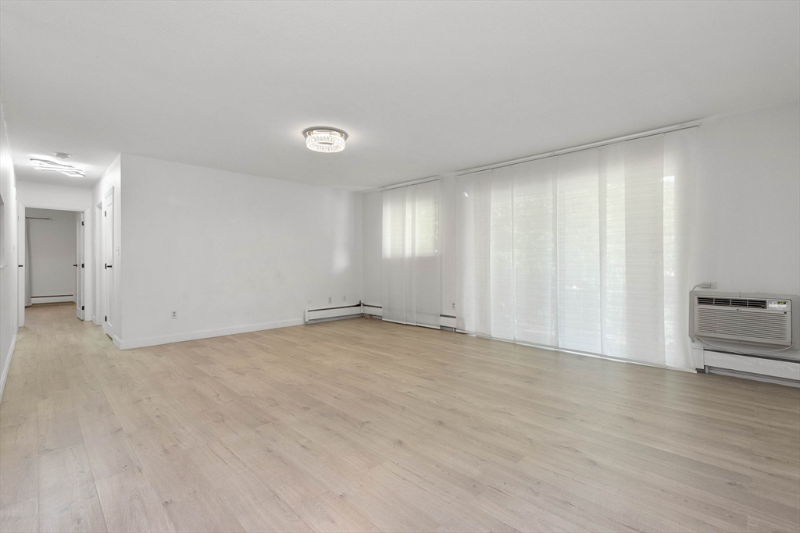 11 Crescent Dr #10 - Photo 6 of 20