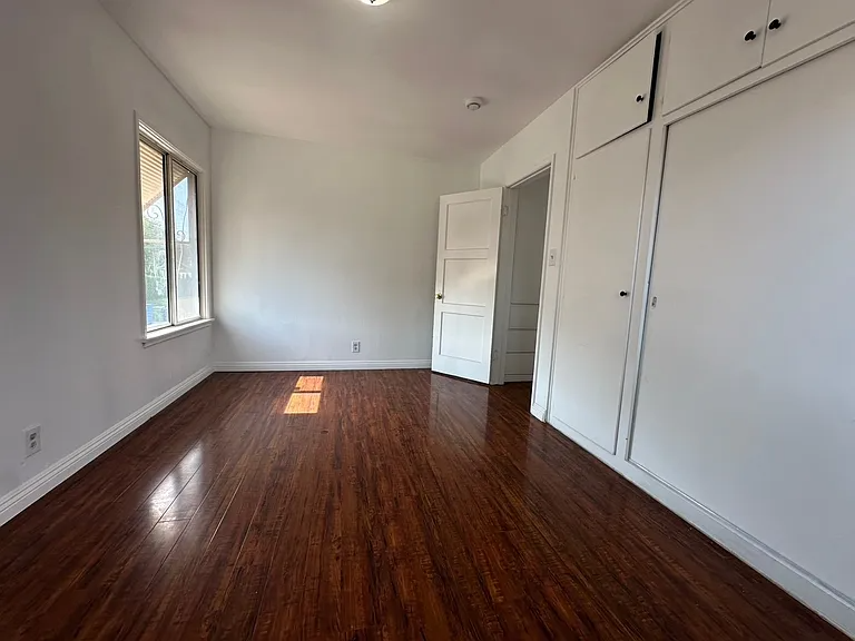 121 N Atlantic Blvd #D - Photo 2 of 17