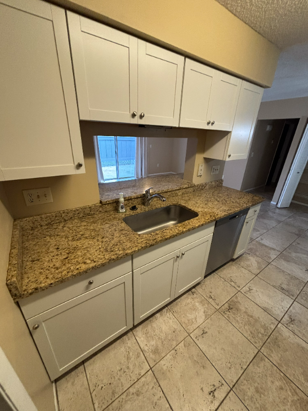 3999 Nw Cinnamon Tree Cir #3999 - Photo 2 of 17