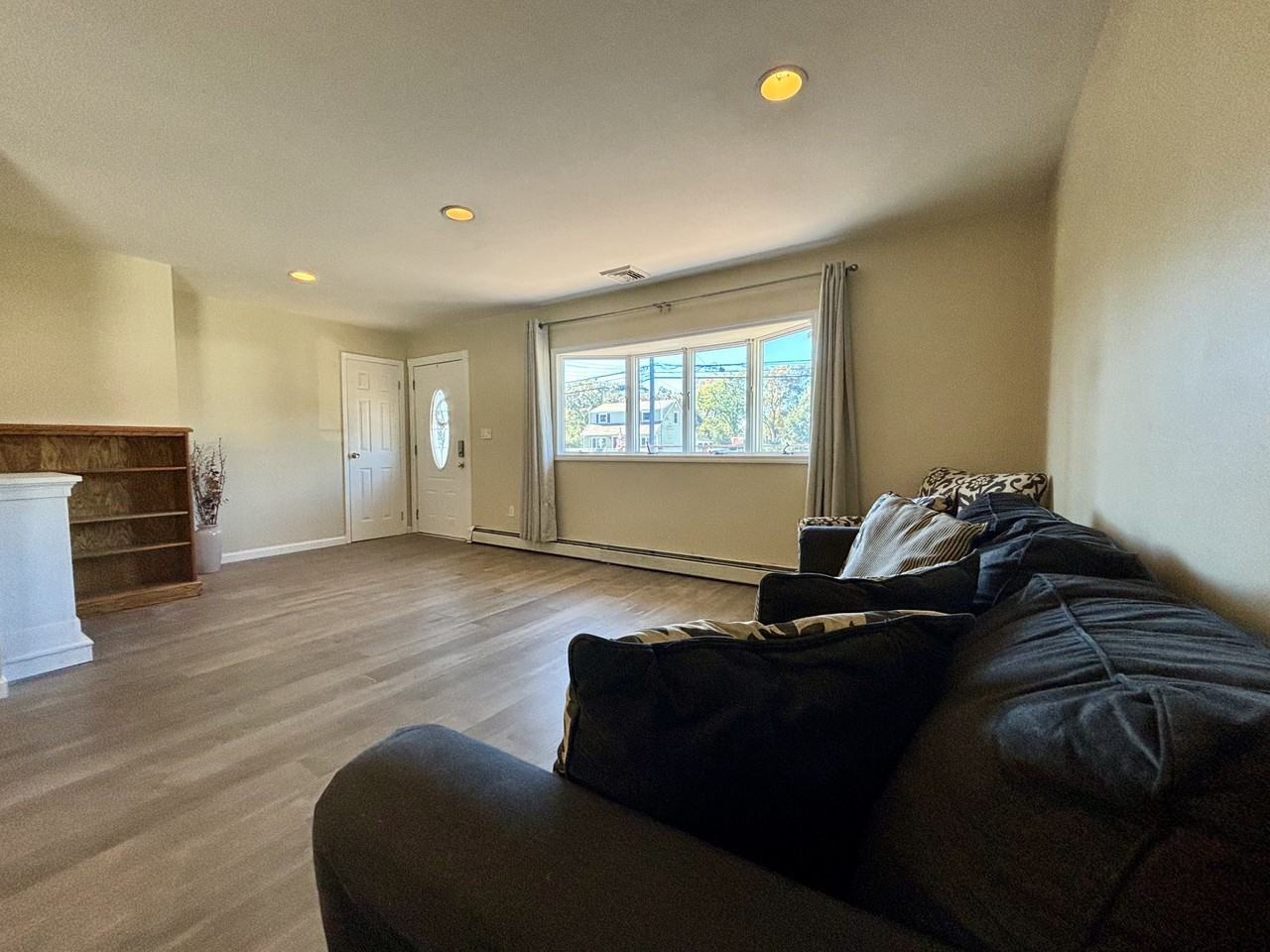 1073 Callahan St #A - Photo 2 of 11