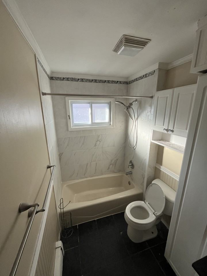 1073 Callahan St #A - Photo 6 of 11