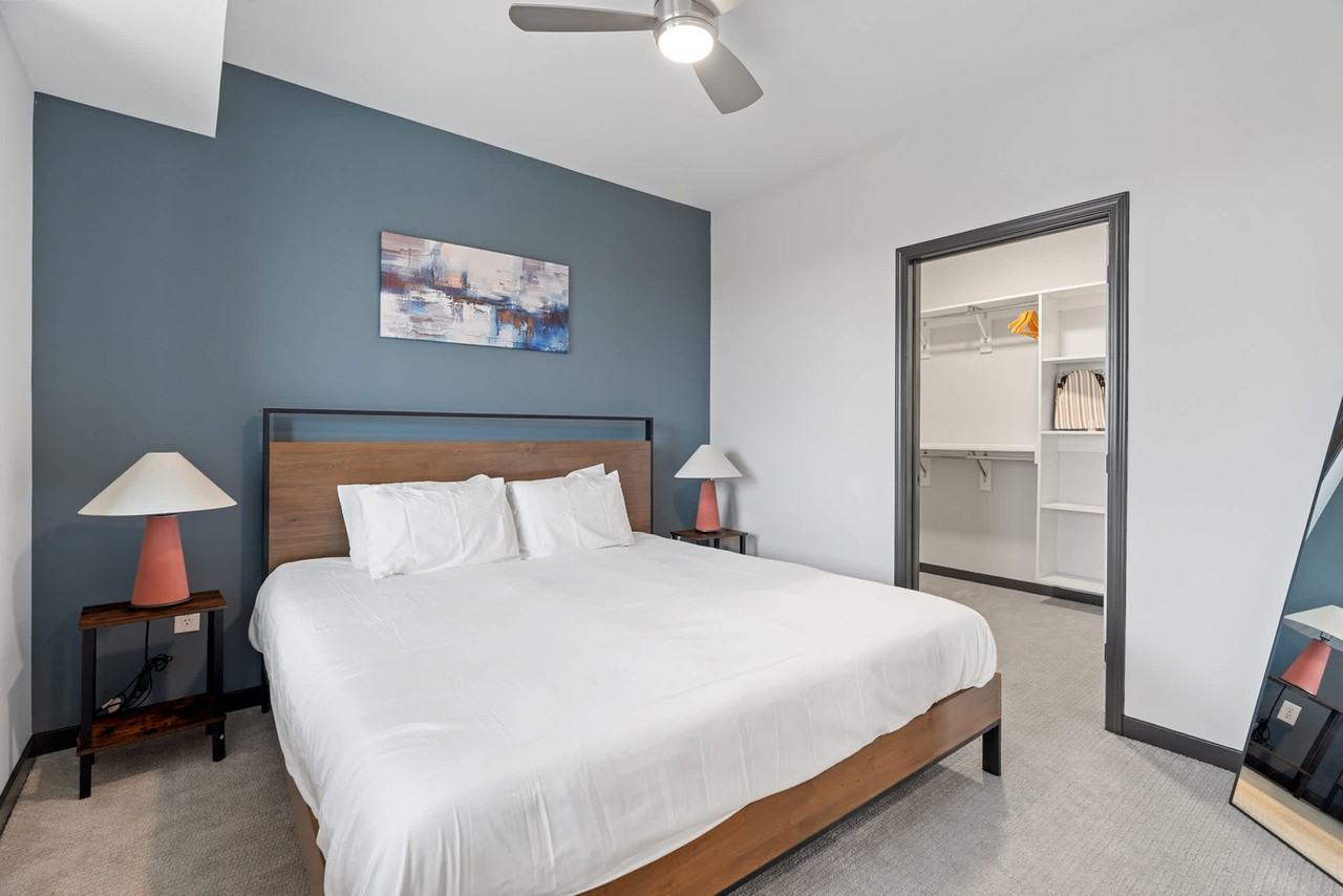 423 East Michigan Street - Photo 6 of 53