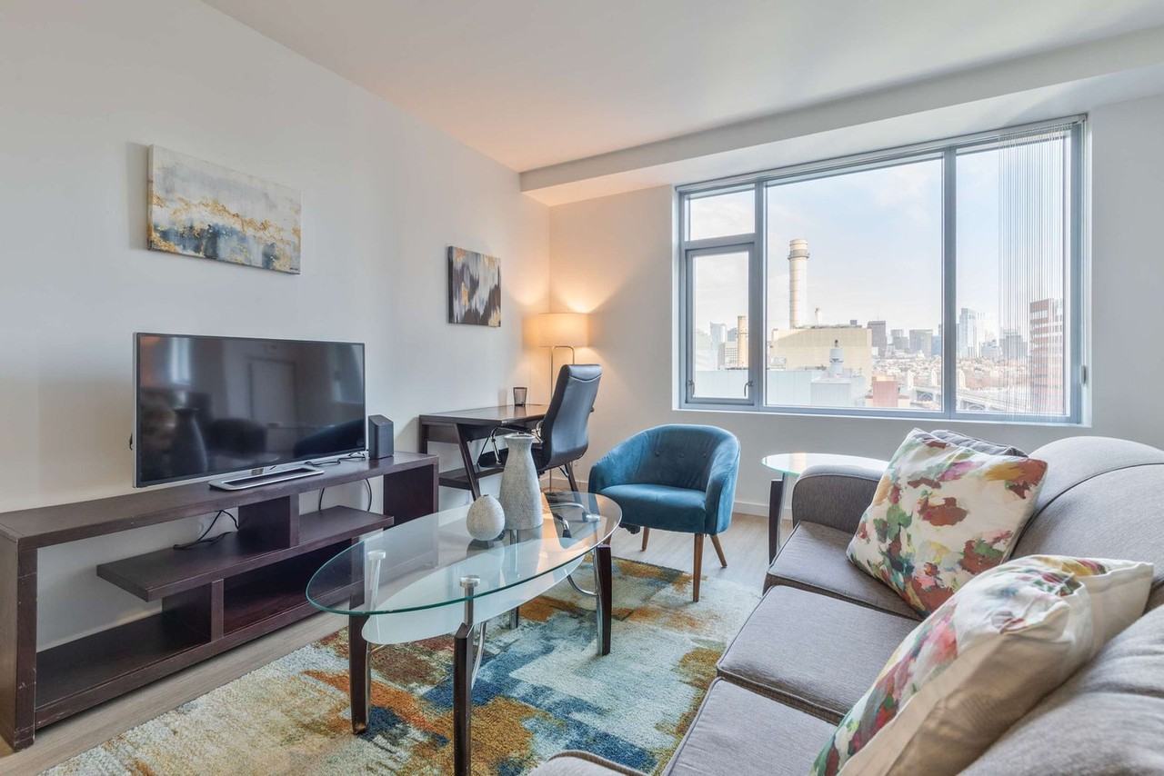 250 Kendall Street - Photo 2 of 18