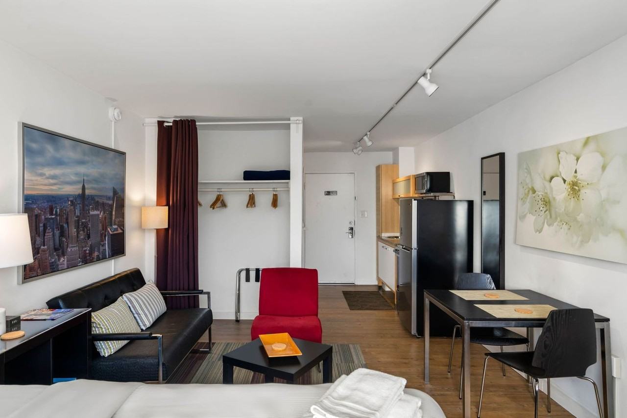 47 5th St Nw #1226708P - Photo 2 of 41