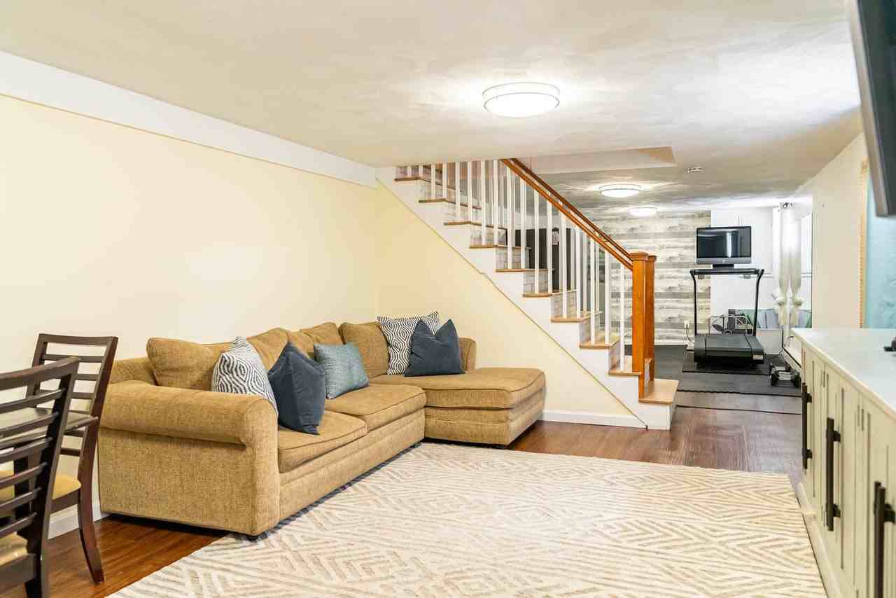 78 Claypit Hill Rd #1271279P - Photo 2 of 38