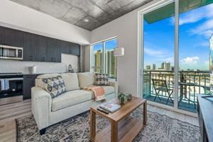featured image of 617 N 12th St