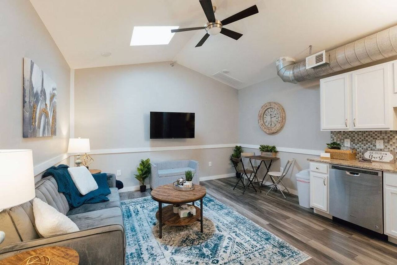 117 Spring St #1397960P - Photo 7 of 27