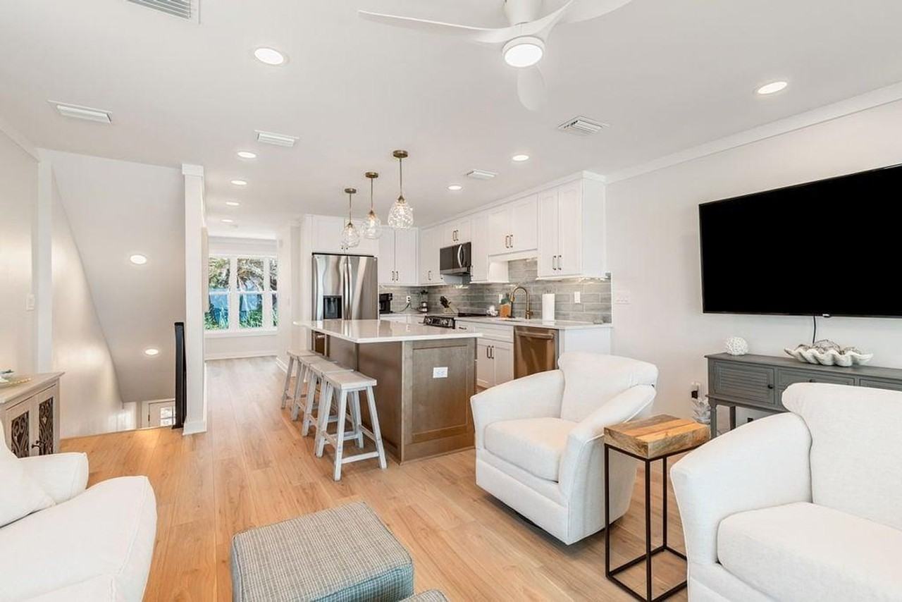 100 S Spooky Ln #1447172P - Photo 2 of 50