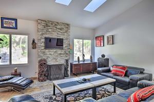 featured image of 939 Begonia Ct