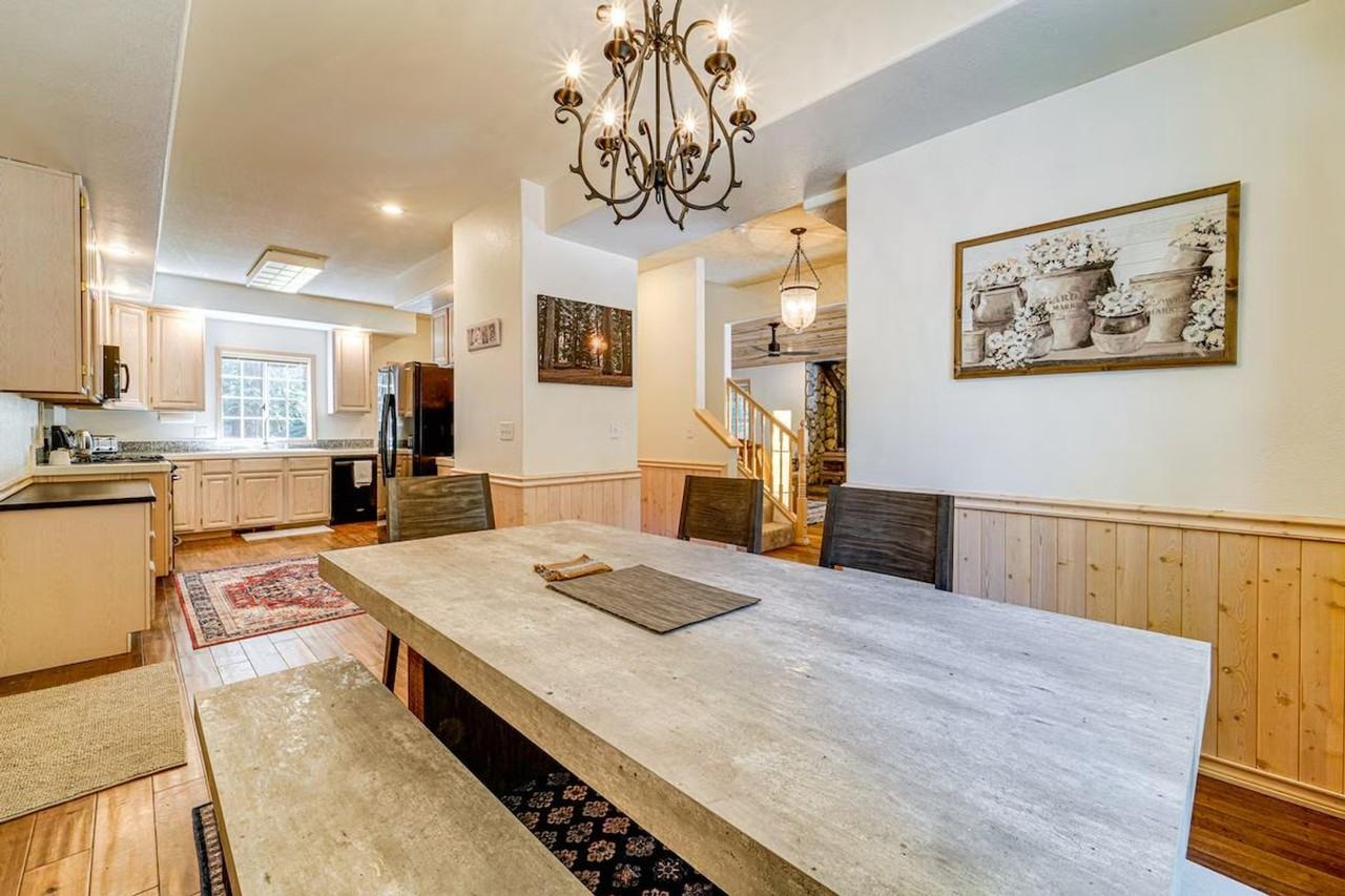 14474 Northwoods Blvd #1386085P - Photo 2 of 30