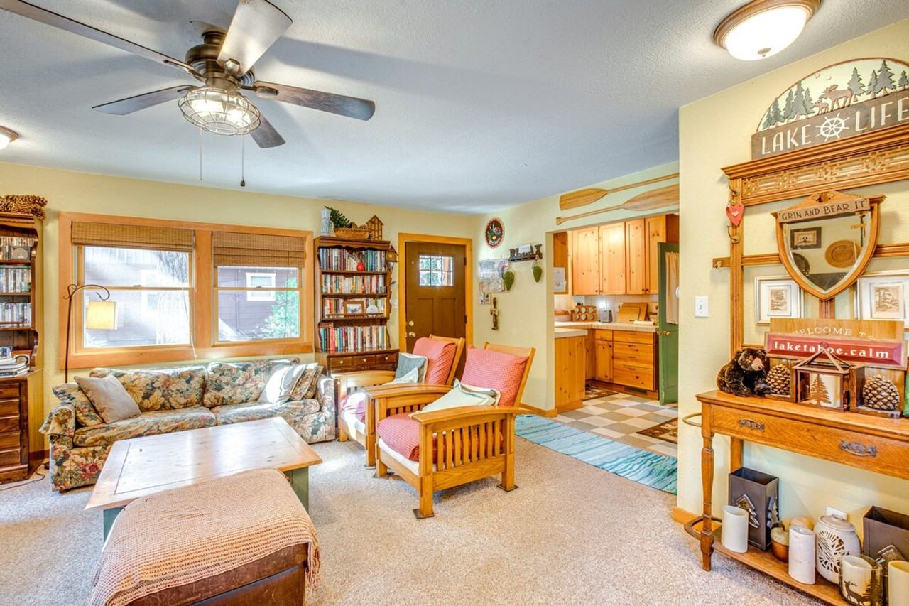 7234 7th Ave #1386012P - Photo 6 of 23