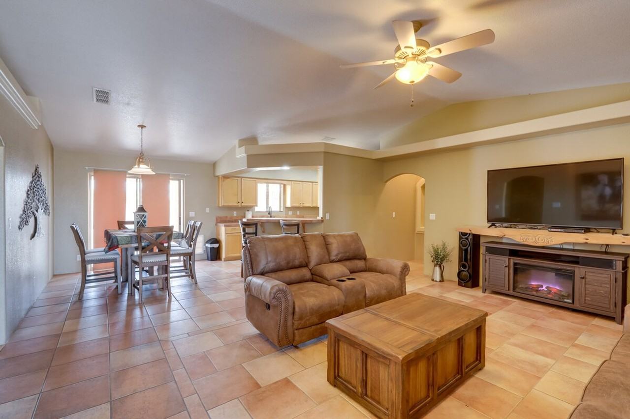 2598 Rainbow Ave N #1385773P - Photo 5 of 24