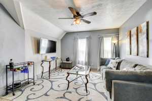 featured image of 71 Sanford St