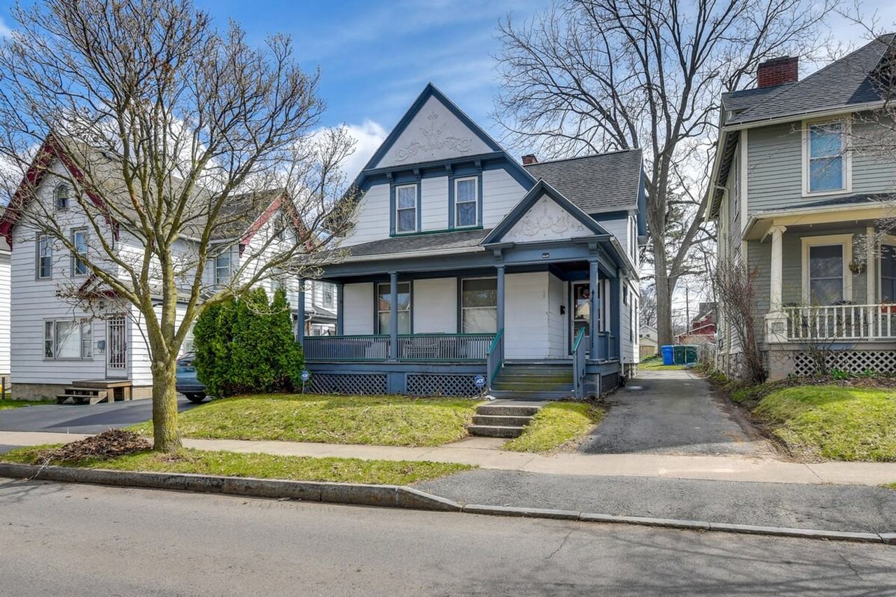 71 Sanford St #1299795P - Photo 6 of 24