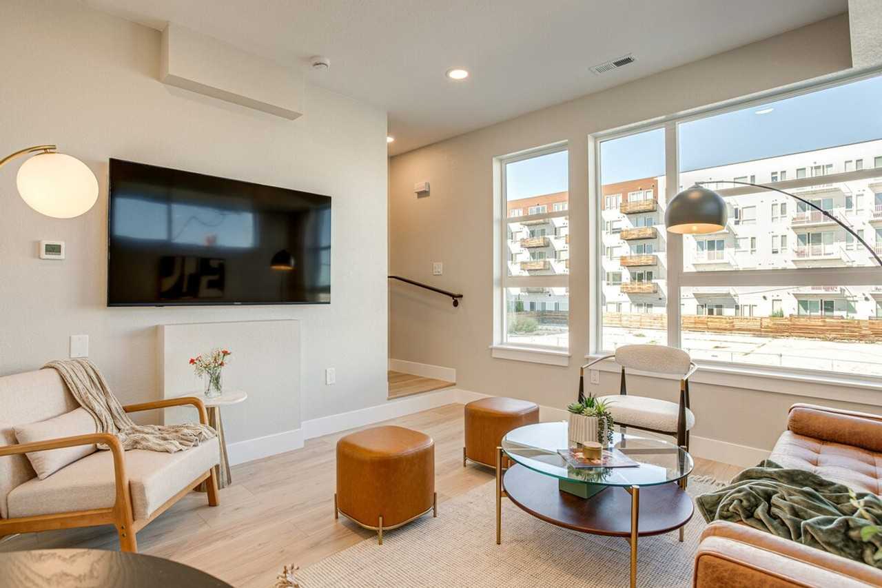 4100 E Warren Ave #1385706P - Photo 5 of 24