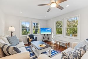 featured image of 605 Circle Dr