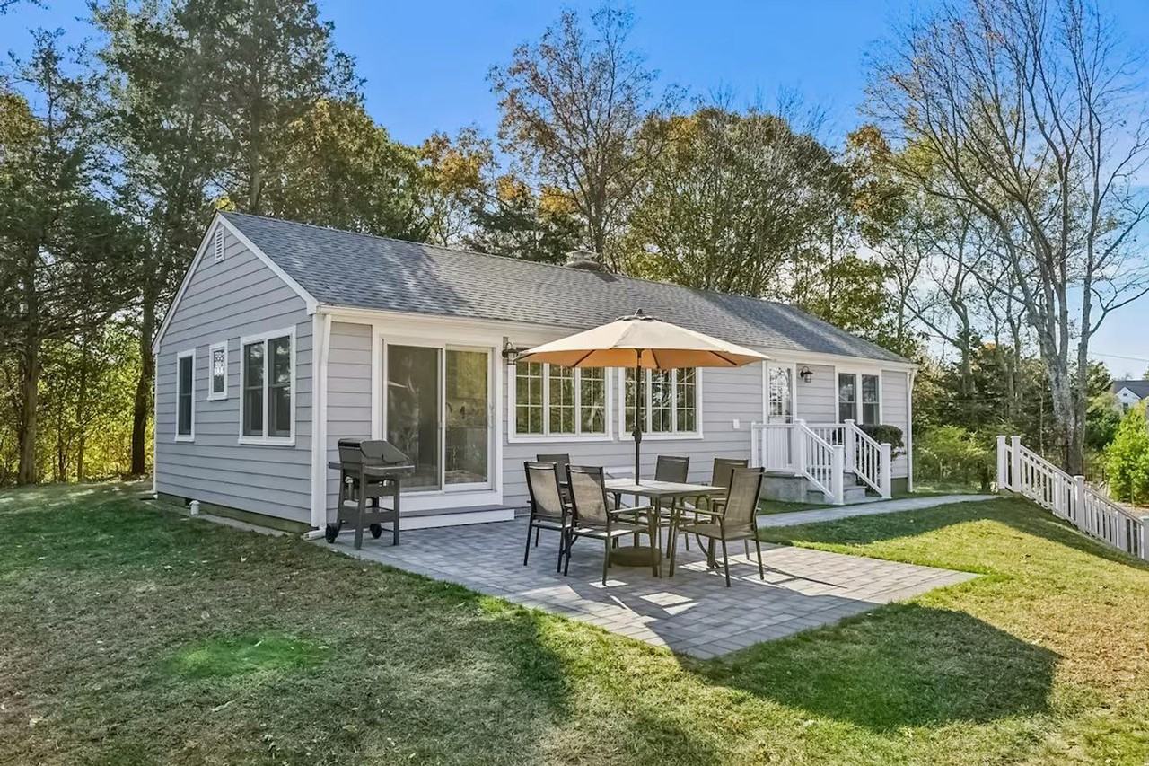 605 Circle Dr #1385592P - Photo 3 of 34