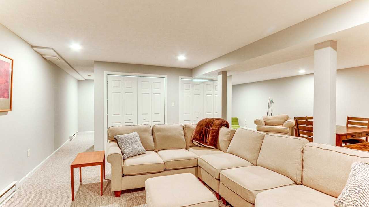 443 Arrowhead Rd #1385599P - Photo 6 of 30