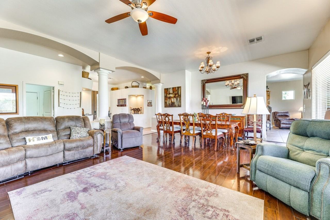 1425 N Harper Cir #1385688P - Photo 3 of 29