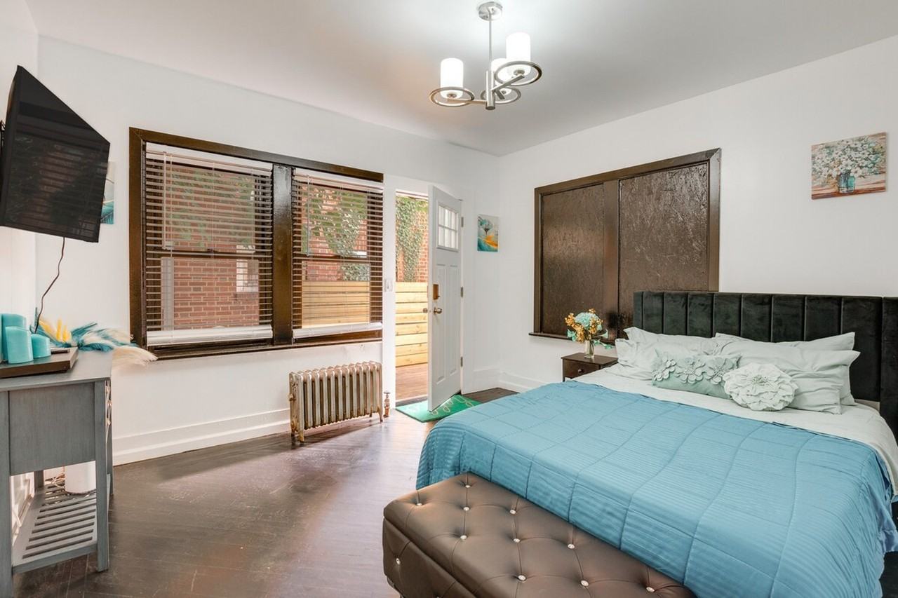 318 Meeker Ave #1385720P - Photo 5 of 24