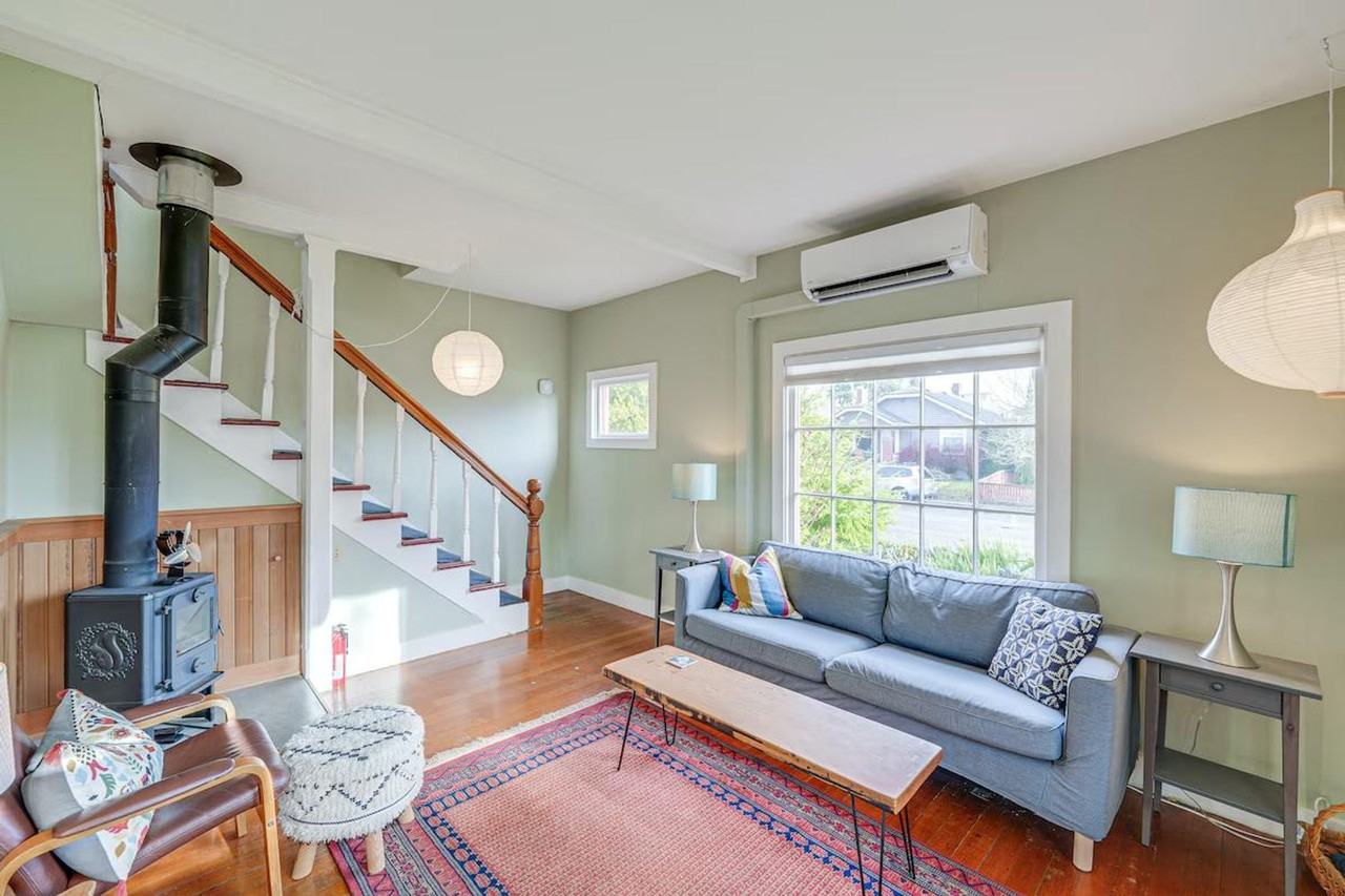 2323 Elizabeth St #1386253P - Photo 2 of 33