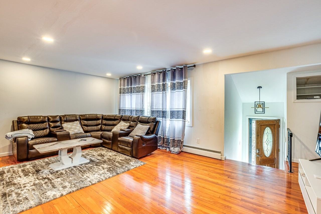 2851 Debra Way #1300256P - Photo 4 of 24