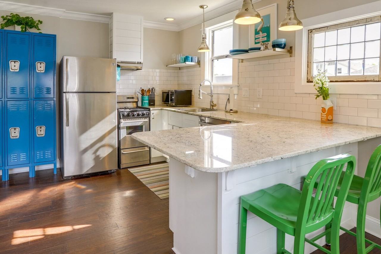 202 10th Ave Ne #1383675P - Photo 2 of 24