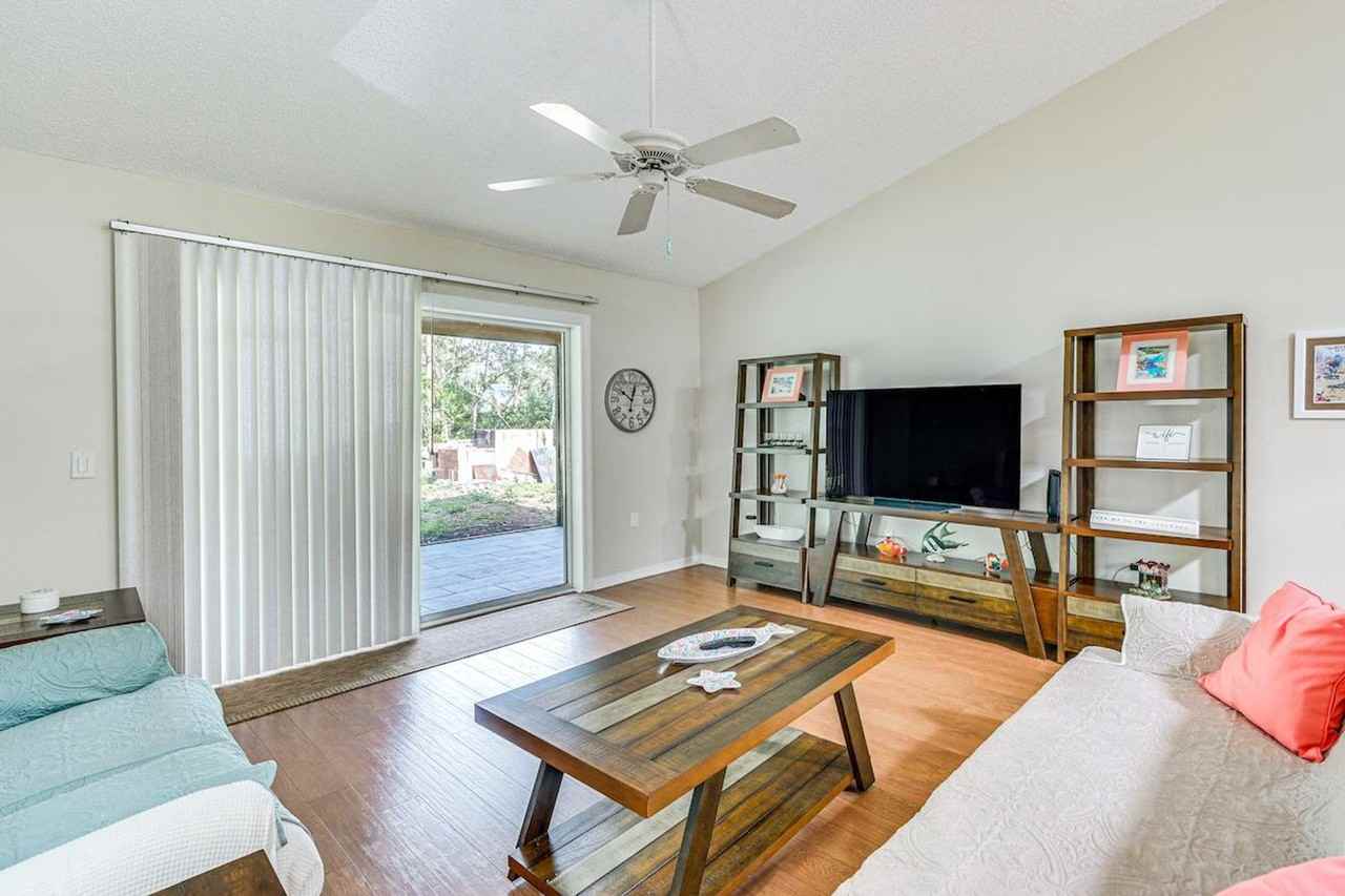 10444 Copperwood Dr #1386122P - Photo 3 of 30