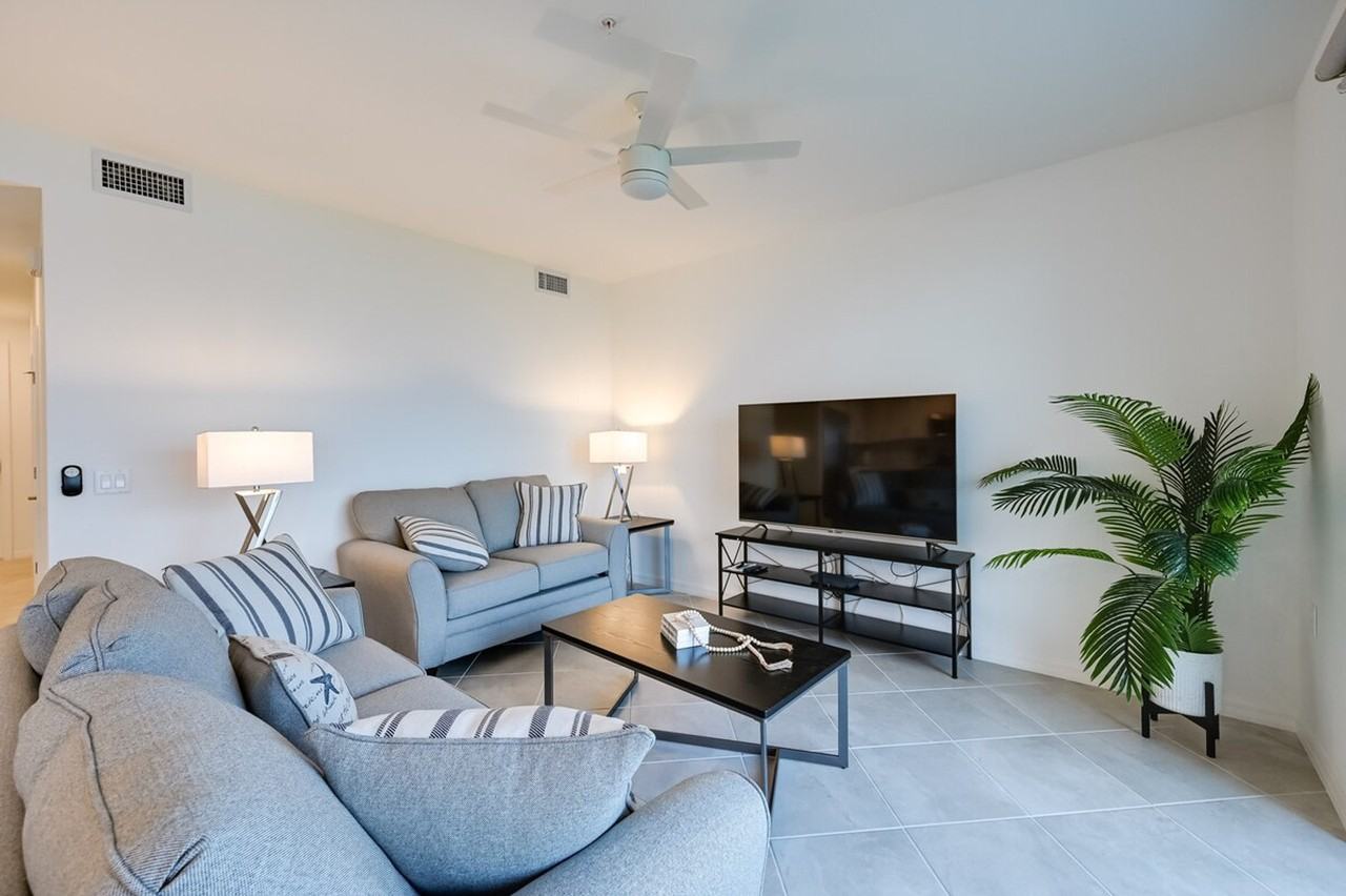 5709 Melbourne Ct #1306989P - Photo 4 of 27