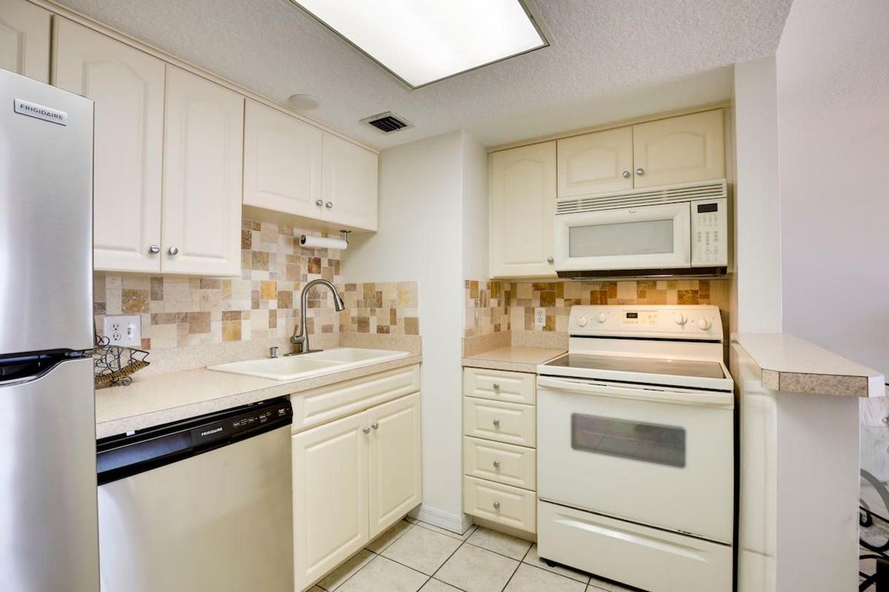 2700 Ocean Shore Blvd #1386123P - Photo 7 of 26