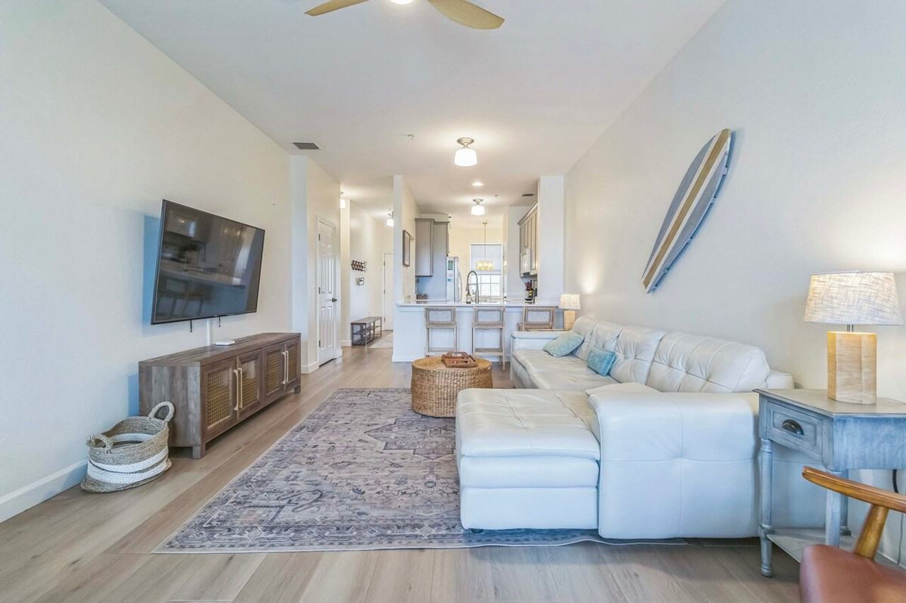 14320 Bristol Bay Pl #1385670P - Photo 4 of 32