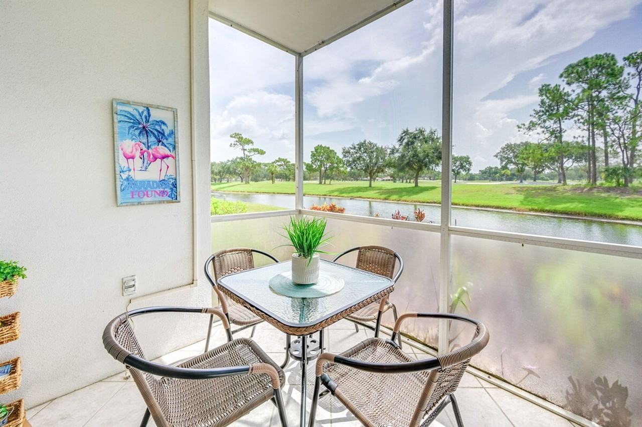 W Country Club Dr #1385622P - Photo 6 of 31