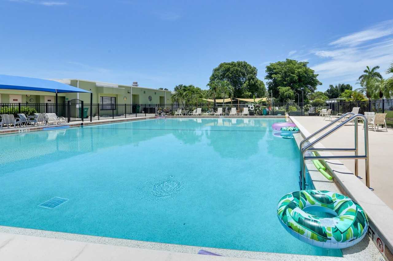 274 Riverwood Rd #1307377P - Photo 4 of 23