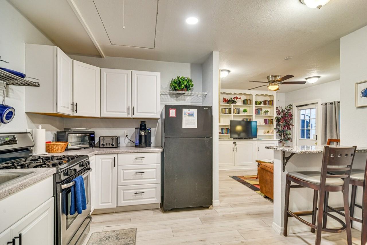 1409 Maple St #1385600P - Photo 7 of 24