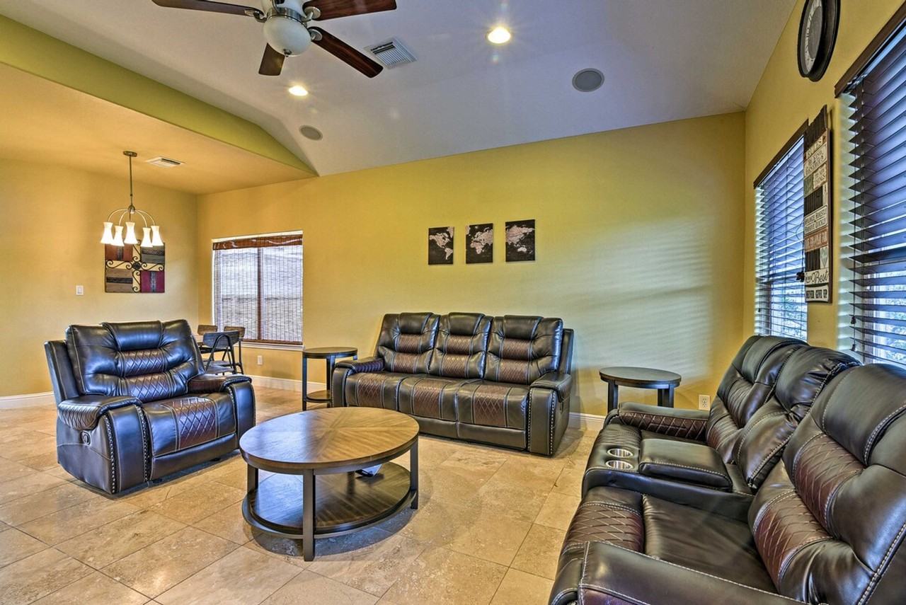 2735 Broadway St #1385580P - Photo 2 of 26