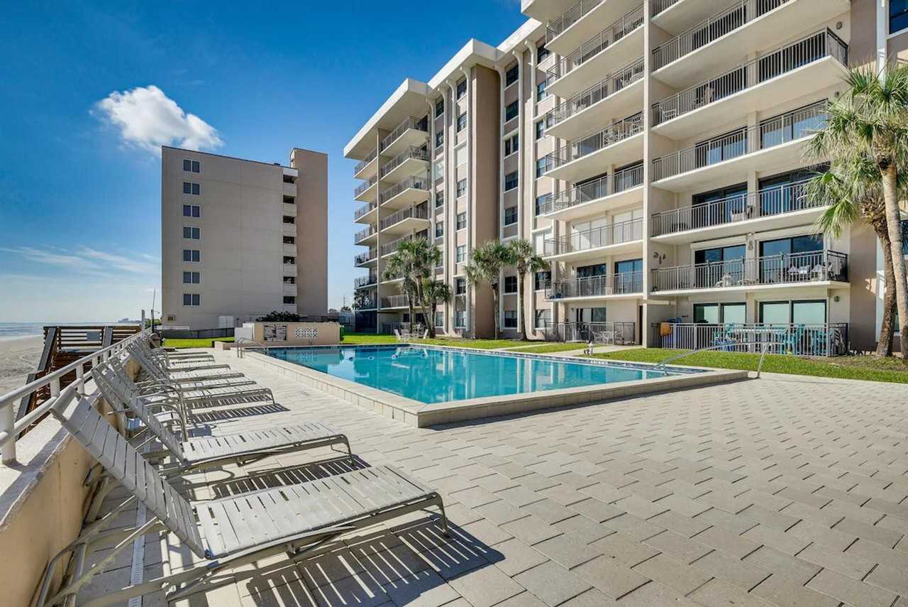 4435 S Atlantic Ave #1386244P - Photo 4 of 24