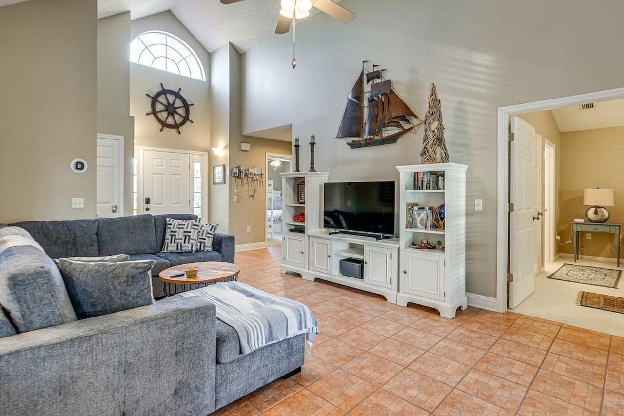 21405 Palm Ave #1385999P - Photo 2 of 24