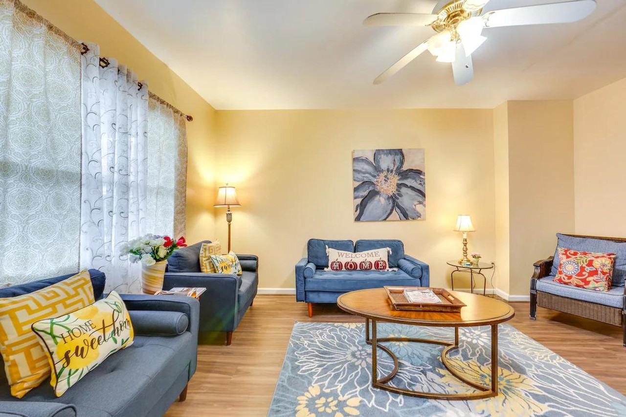 504 Center St #1385745P - Photo 4 of 30