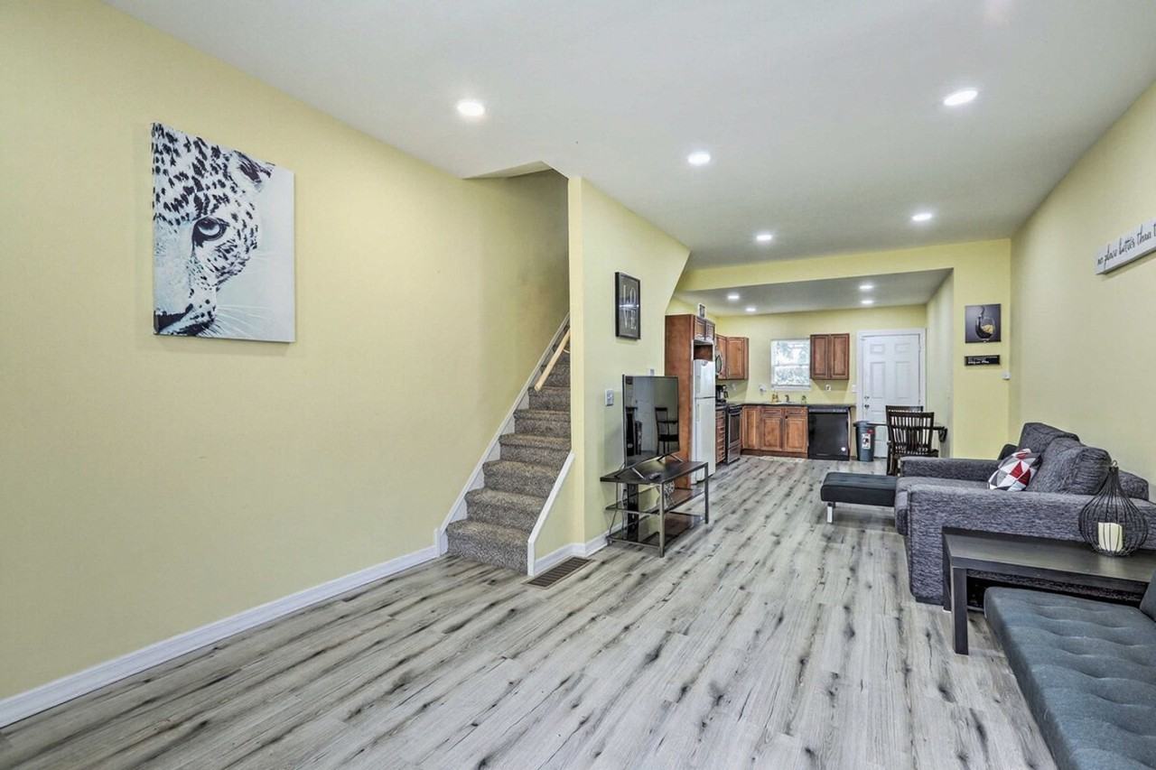 1621 Saint Pauls St #1386175P - Photo 4 of 24