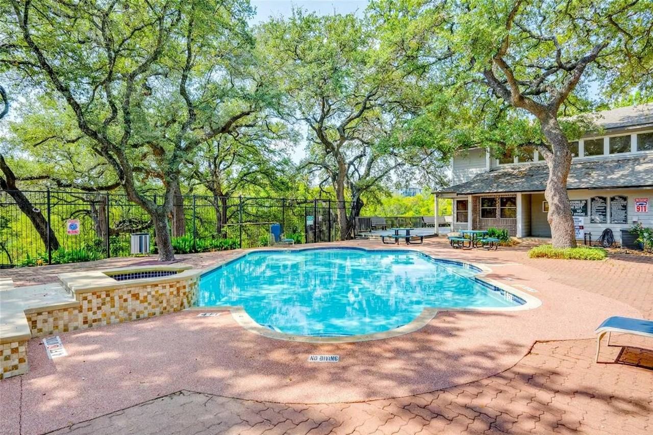 12166 Metric Blvd #1386156P - Photo 3 of 28