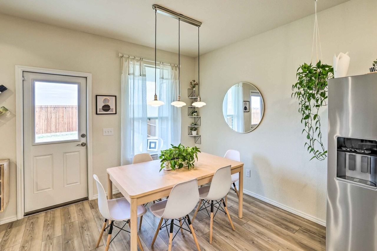 1129 Bluespire Dr #1385853P - Photo 7 of 24