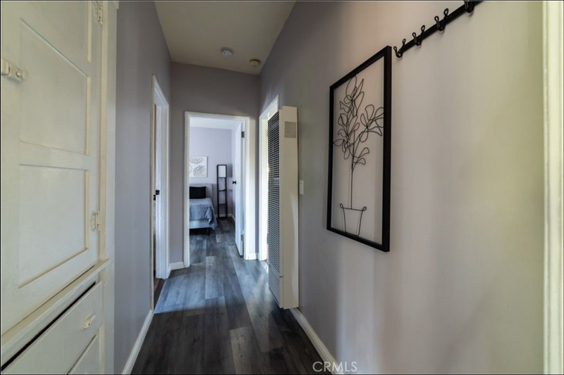 920 Cerritos Ave - Photo 3 of 17