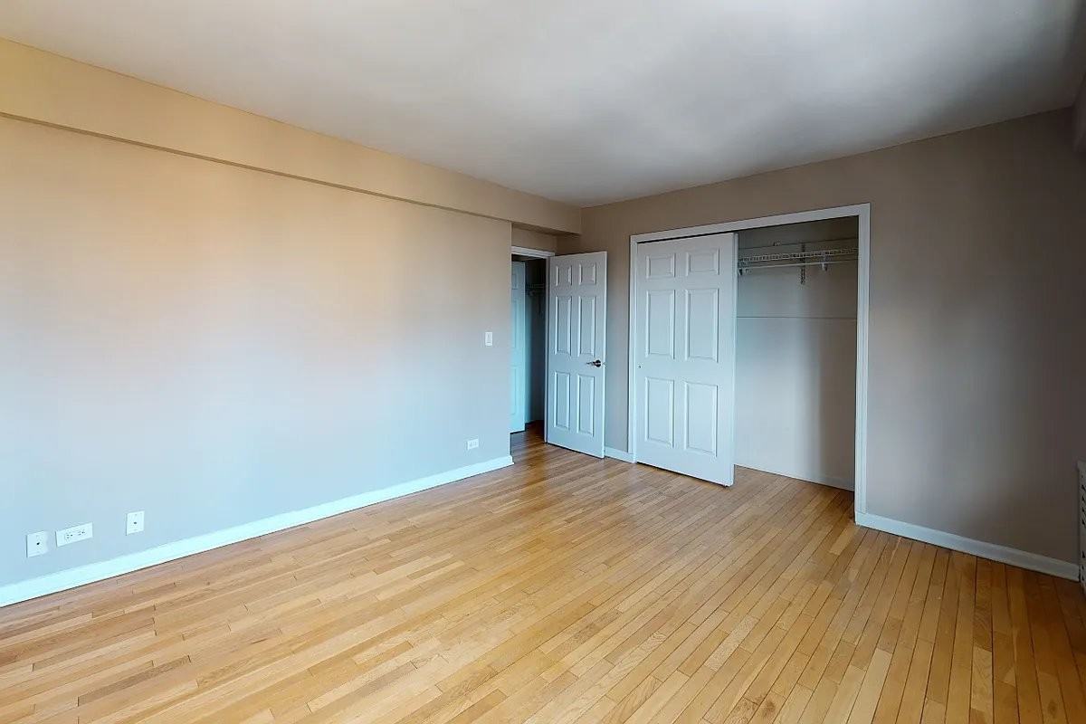 Greenwich St #7 - Photo 4 of 7