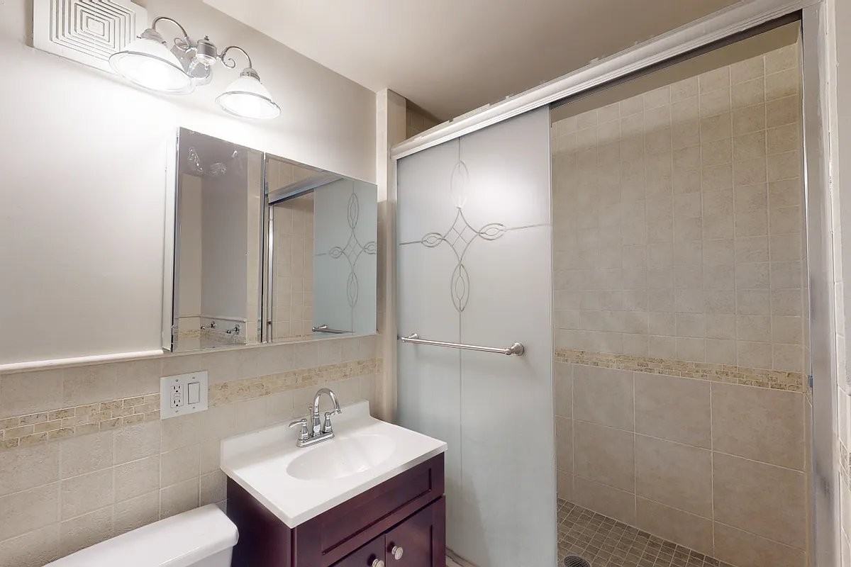 Greenwich St #7 - Photo 6 of 7