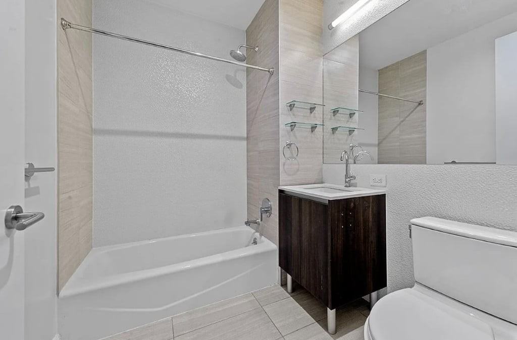 Gold St #21 - Photo 4 of 4