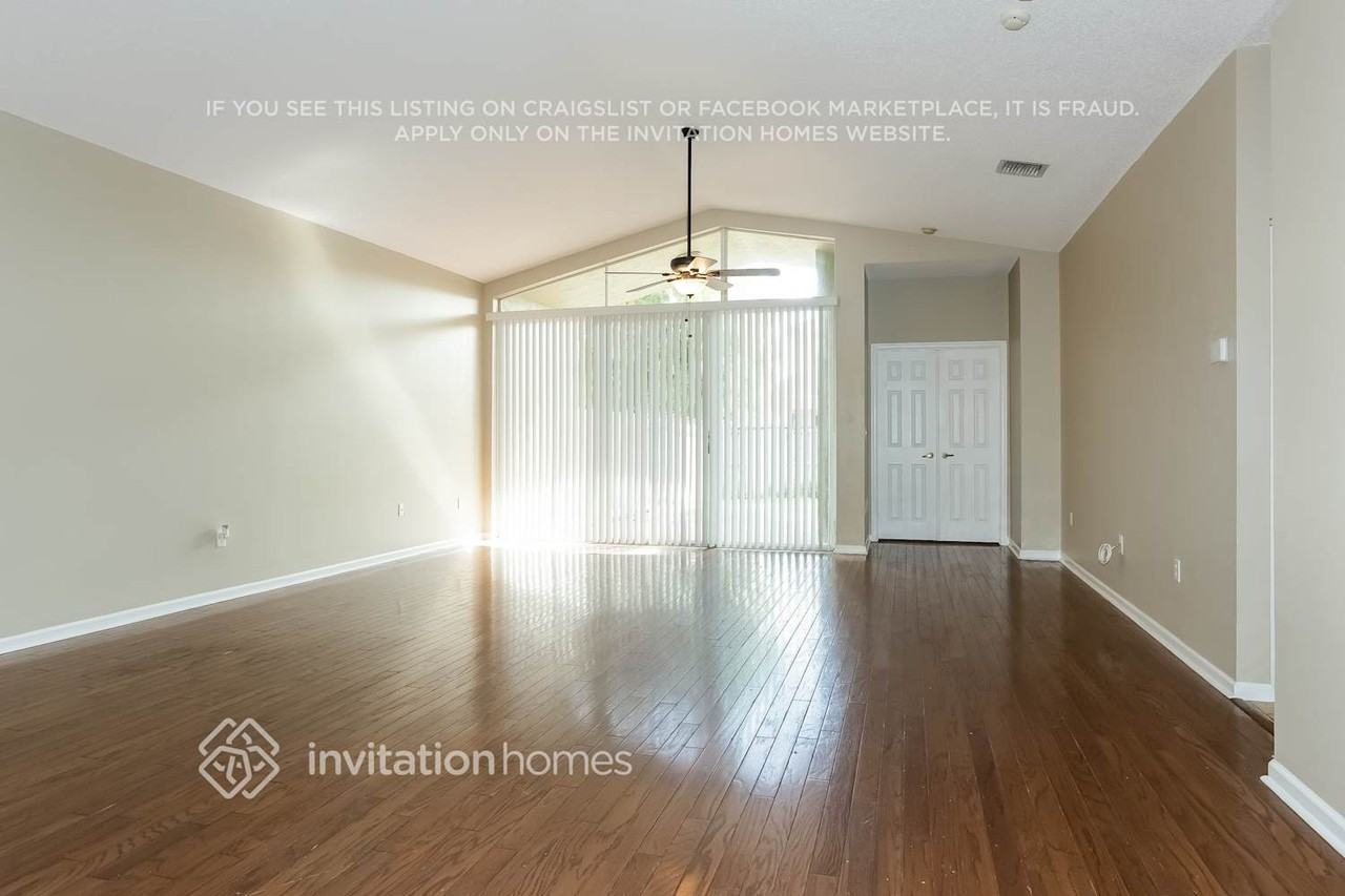 6119 Oak Bluff Way - Photo 6 of 21