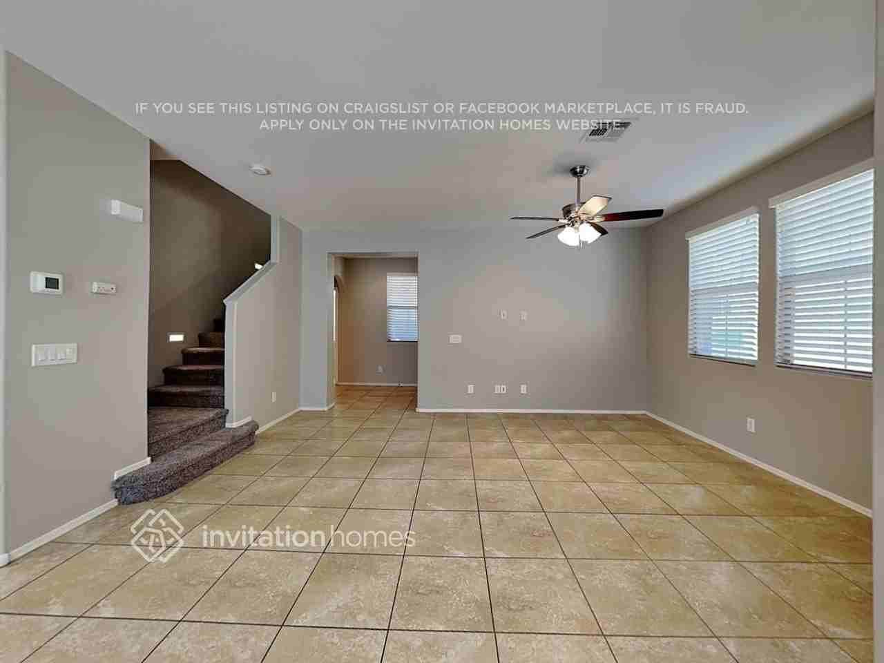 225 N Sandal - Photo 4 of 21