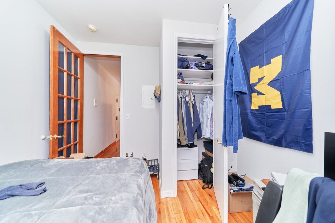 501 W 43rd St #2S - Photo 3 of 11