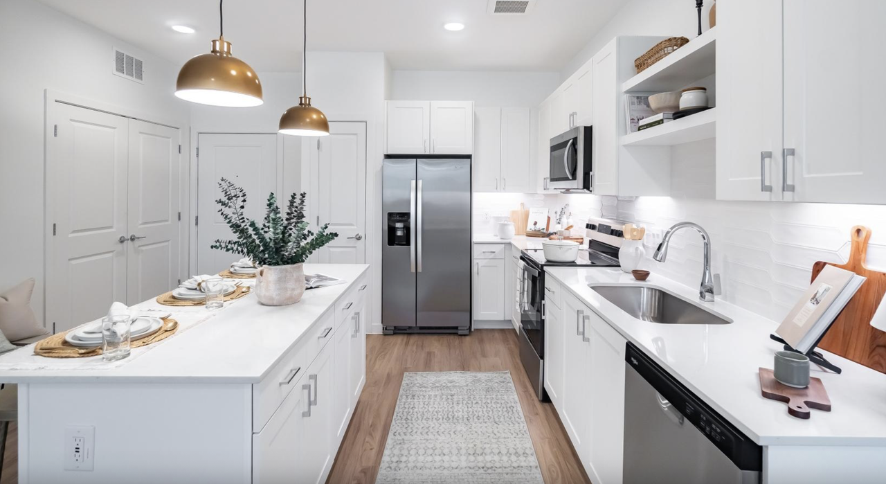 8310 Canoga Avenue - Photo 4 of 14